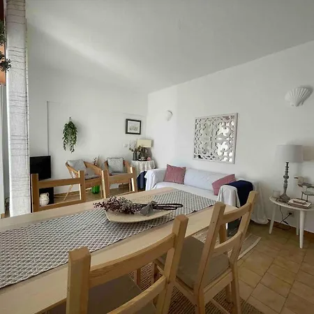 Modern In With Terrace * Luz